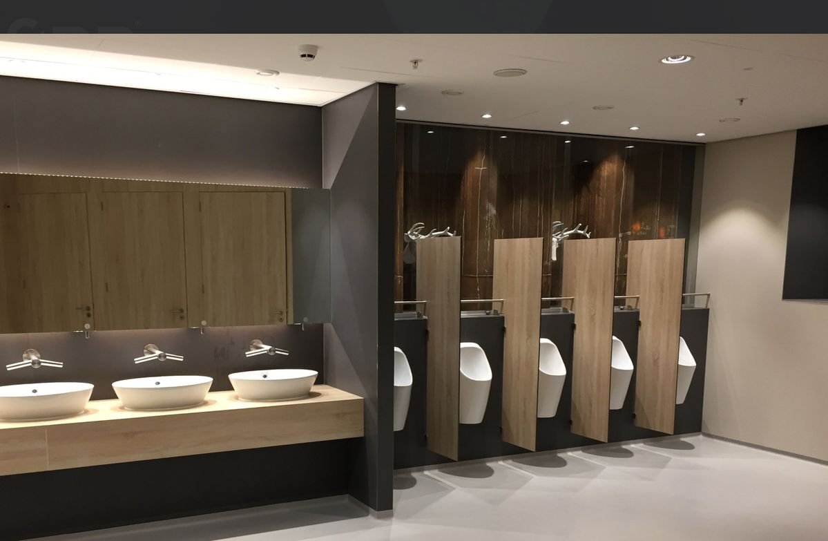 Sanitaires d’entreprise propres